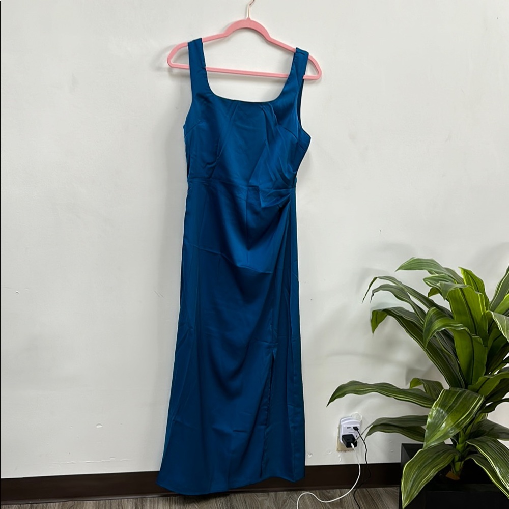 Elegant Blue Maxi Dress